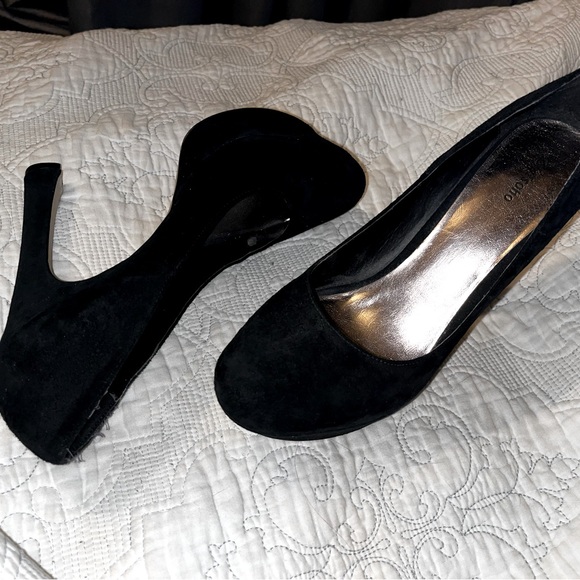 Zigi Soho Shoes - Gorgeous 5” suede platform heels from Zigisoho